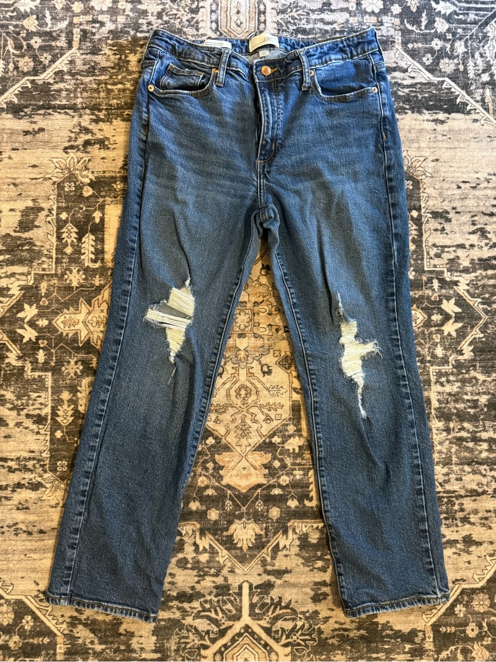 Universal Thread Distressed Medium Blue Skinny Jeans